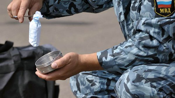 Зберігання та розповсюдження наркотиків