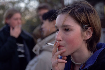 Smoking for teenagers has its peculiarities