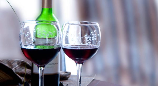 how to distinguish fake wine from the real