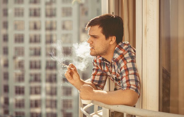 Курение в квартире и на балконе